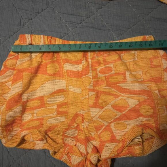 UO out from under Beach Boardwalk Shorts and Buttondown Top Size M - Picture 2 of 9